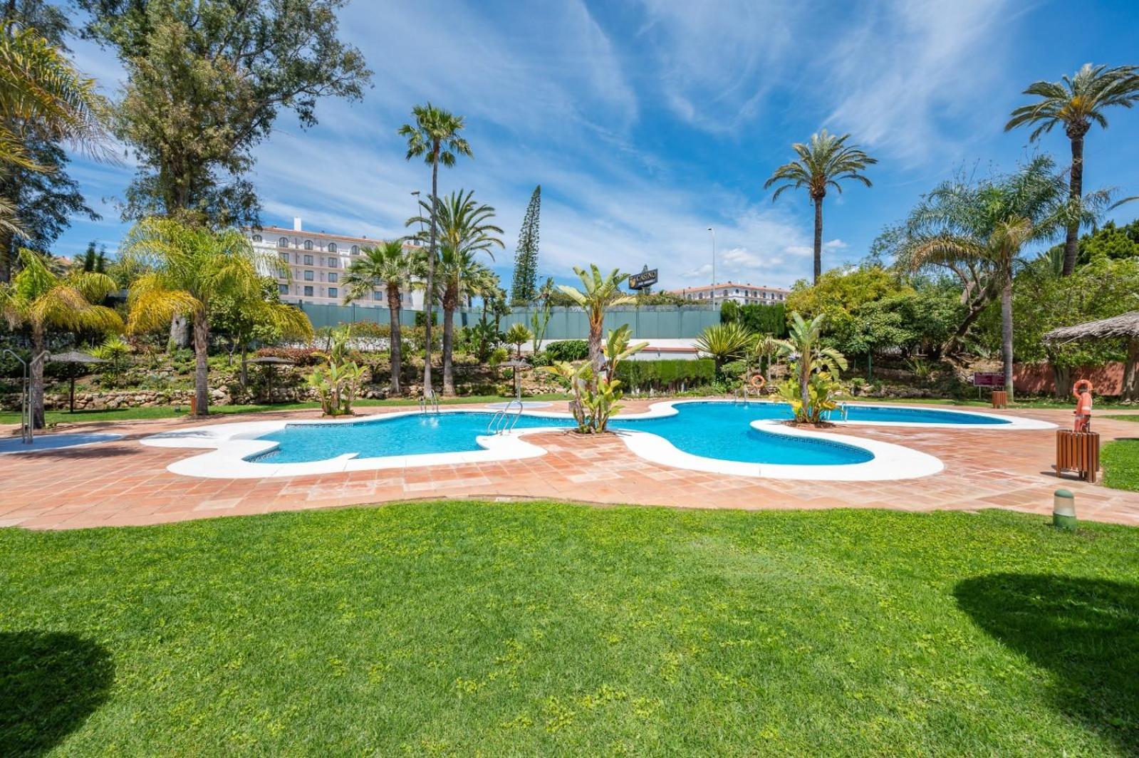 2 Bedroom Apartment In Medina Garden - Puerto Banus Марбелья Экстерьер фото